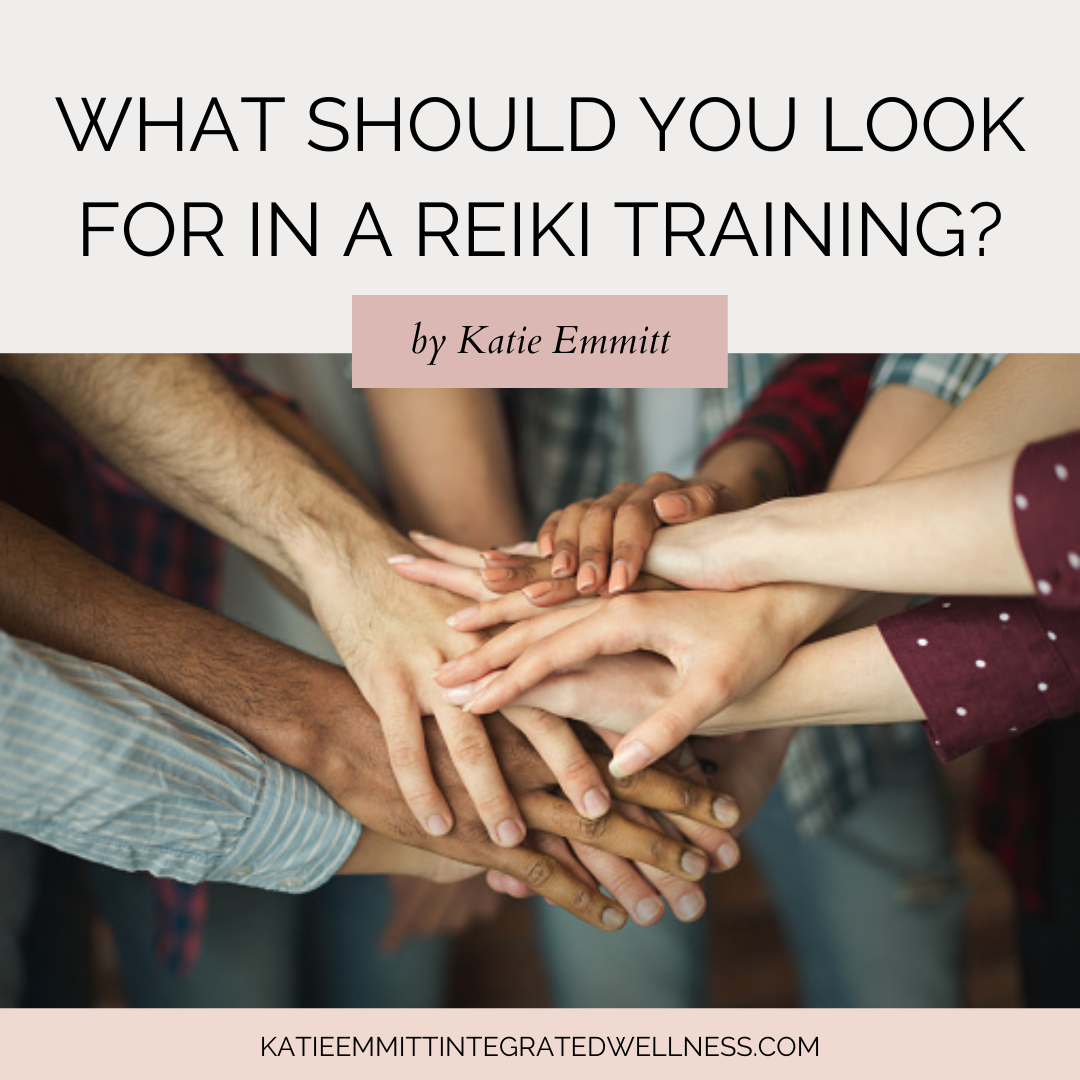 Study Reiki Course Online deals with others in a small group workshop